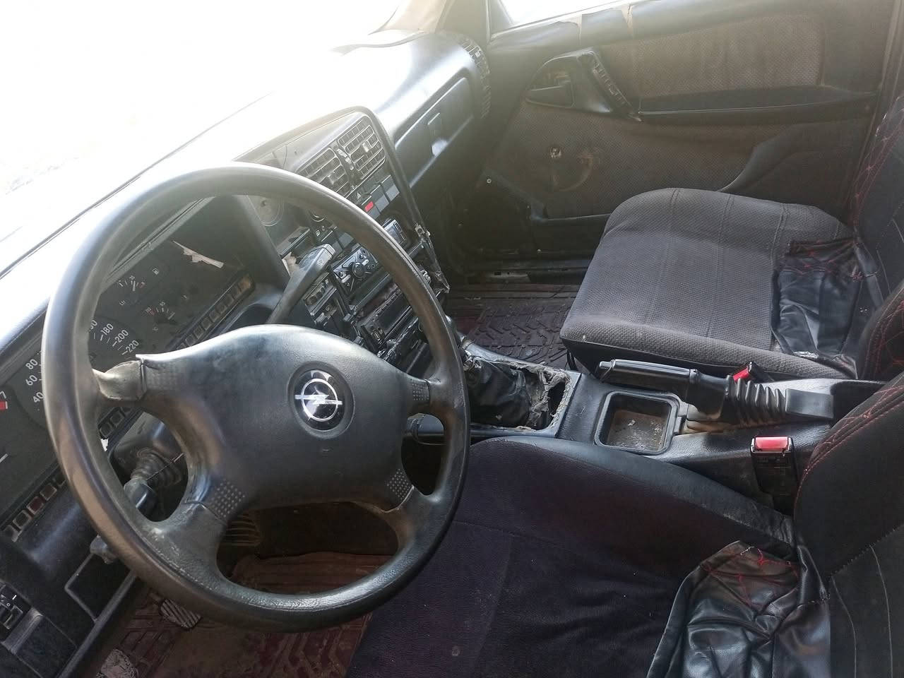 اسلام عليكم اوبل وميكة حجم 20 موديل 91 رقم جديد اسنوية 30 صاحبها يريد تحويل اسعر 22 المكان جنوب الموصل اتصل ***********
