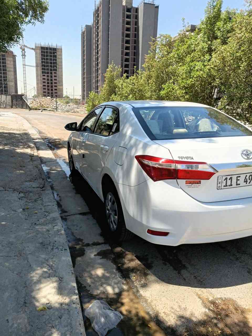 السلام عليكم سيارة للبيع تيوتا كورلا خليجي موديل ٢٠١٥ الشركة العامة رقم بغداد جديد هزة جديدة السيارة مكفولة من الصبغ مكينة كير مكفولات على وضع الشركة السيارة سبير منازل العدة الشركة كاملة مع الكتلوكات سويجات عدد ٣وكاعيات الشركة منازلةمكاني بغداد والسعر ١٣٥ وبي مجال  للاتصال***********
