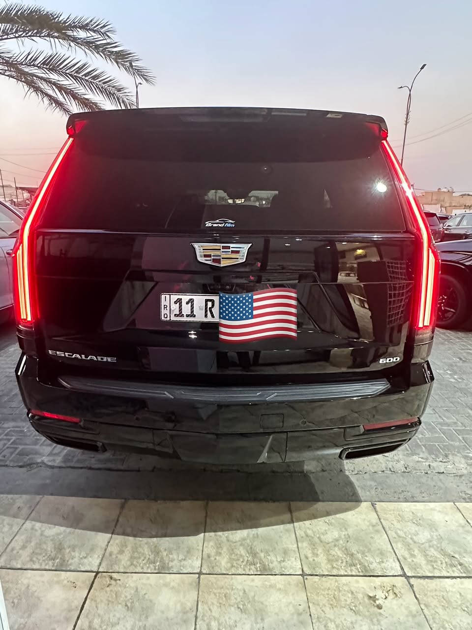 Cadillac Escalade Sport 2025 Black 6.2L
تشغيل بصمة    رقم مميز   السعر85000$
جنطة كهرباء 
كراسي تدفئة تبريد   
ويل24
بانوراما
حساس امامي خلفي 
ذاكرة
كرسي هزاز 
اربع كامرات
4*4
وباقي المواصفات الاخرى ‭***********‬
