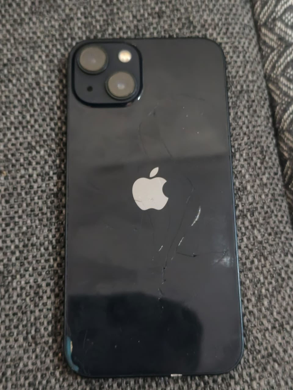 ايفون13 عادي ماستر ضمانabm بعده مامنتهي بطاريه91 ذاكرة128 مفطور ضهر فقط  السعر385 عنواني السيديه ***********
