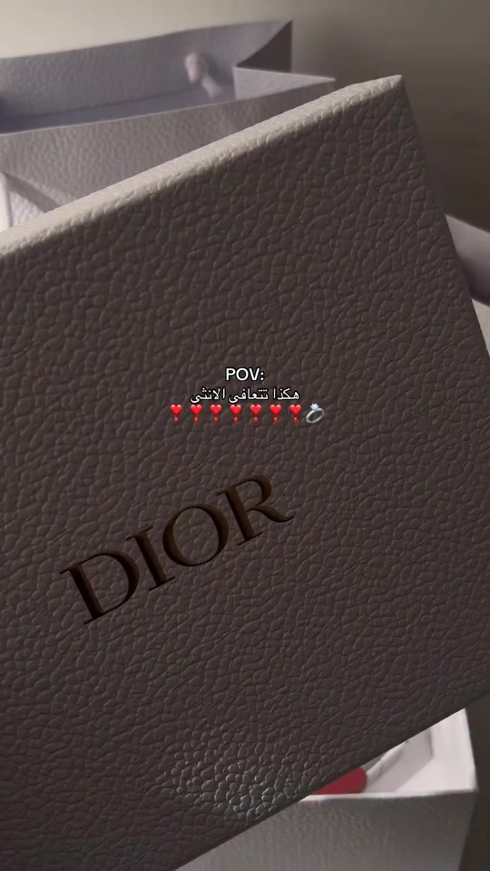 زعلانة؟ تراضيها ببوكس ديور نعم هذا المنطق 😜😂💗. #اكسبلور #tiktok #هدايا #fypppppppppppppppppppppppp #foryou 


**إذا كنت صاحب هذا الإعلان وتريد حذفه لأي سبب، رجاءا أرسل رسالة إلى الدعم الفني**