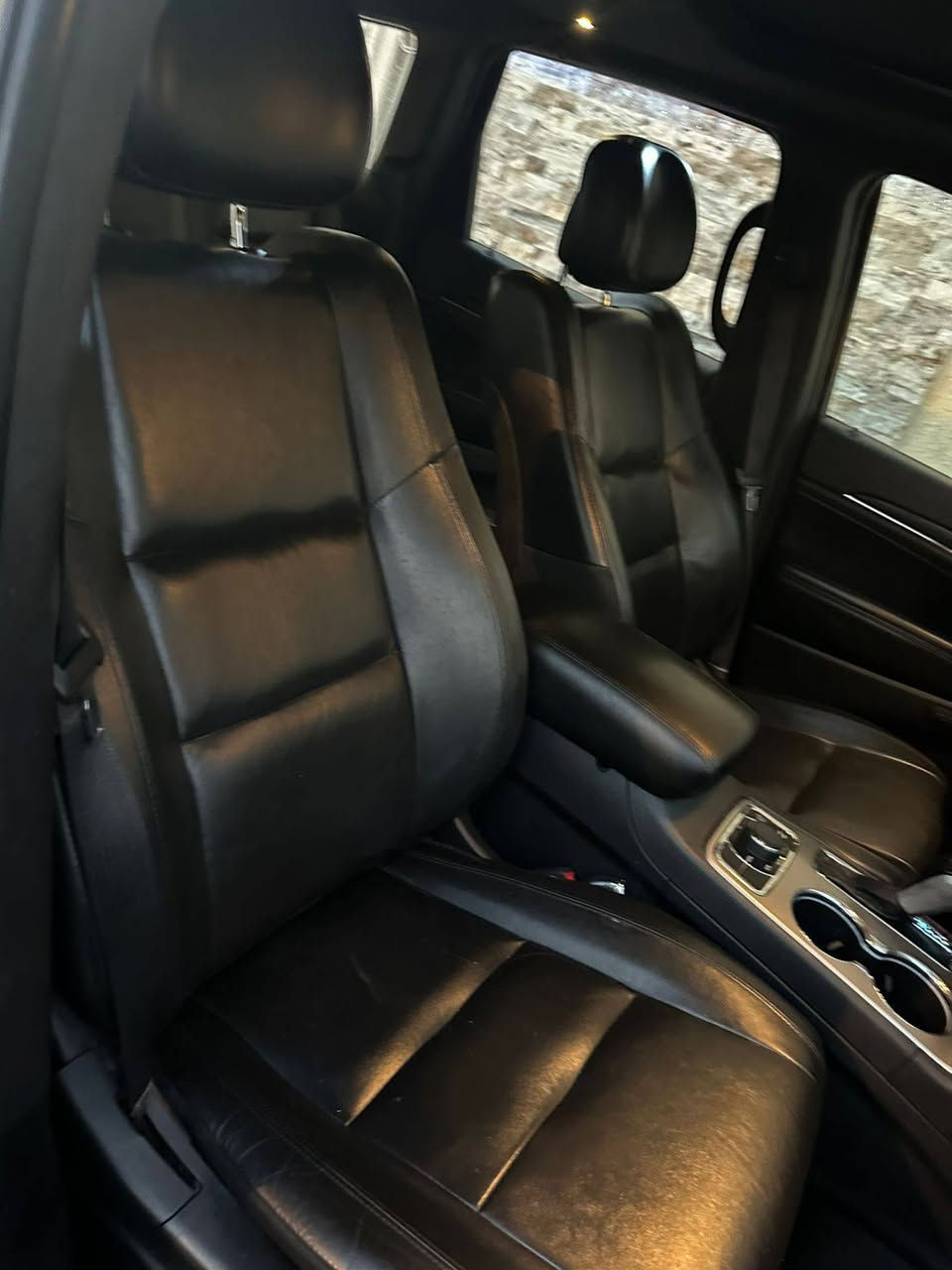 للبيع جيب مديل 2019 لمتد
فول مواصفات ماشيه 50ميل
فتحه-كشنات جلد + كهرباء-جنطه شفط_ فور ويل ماوس_رادارات جانبيه -شاشه جبيره -كامره خلفيه -ويل 20تخم تاير جديد_ تبريد ثلج _صدر جديد -كير مكينه جدد  
السعر 220 للستفسار تصل (‏‪***********‬‏)
