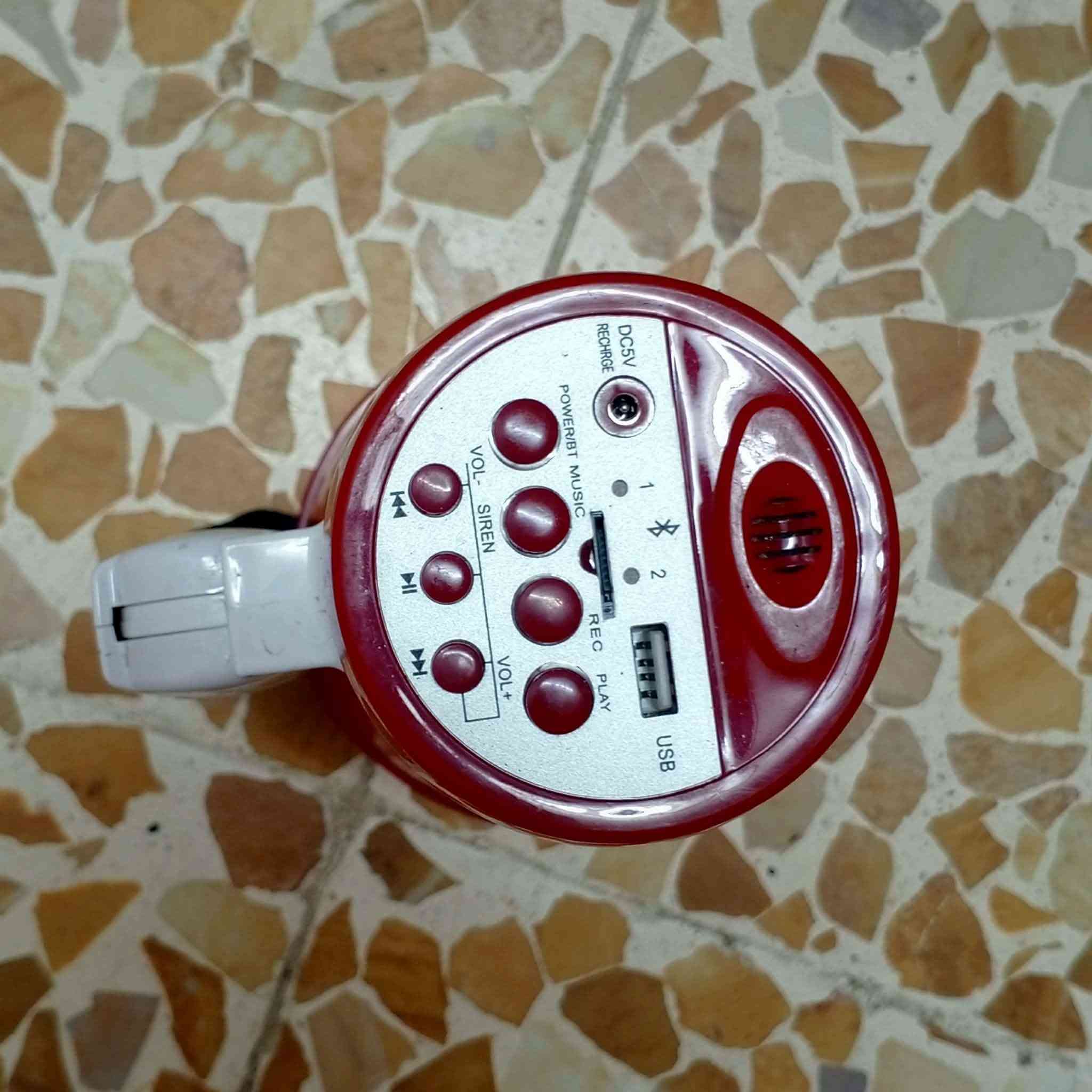 سماعه للبيع جديده ما مستخدمه ١٦ الف وبيها مجال مكان حي الوحده


**إذا كنت صاحب هذا الإعلان وتريد حذفه لأي سبب، رجاءا أرسل رسالة إلى الدعم الفني**