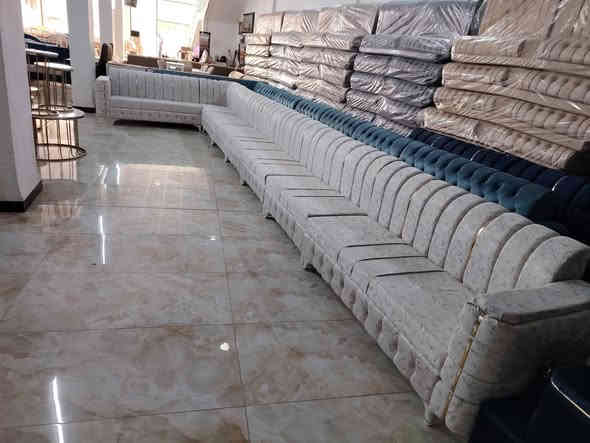 ⚜️👑 مجمع ابو بلاش للاثاث 👑⚜️.
وصلت حاويه تخم ديوان جديد 17مقعد خشب بلوك اسود ضمان سنتين السعر 550
جميع اللوان متوفر مختلف المديلات والقياسات صار عنده مراوس القديم بالجديد صار عدنه نضام القصد📌 العنوان كربلاء طريق الحر مجاور معمل الثلج  مقابيل الاتحاد الرياضي اي ستفسار الاتصال  يوجد واتساب 👈***********👉👈***********👉
