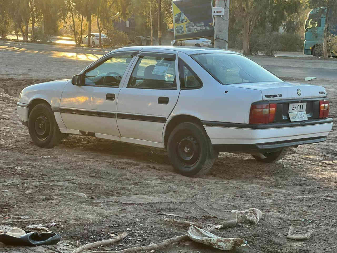 ئۆپڵ ڤیکترا مۆدیل ١٩٩٢ مەکینەی ١٨ لەوە مەرغوب تر و بێ سەرئێشە تر نییە لە بازاڕا دوجام کارەبایە سەنەوی تەحویل و وەکالە و غەرامە بەشەرت تەنها ساڵێکە بەسەر چووە  بێمەسرەف گێڕ مەکینە کارەبایات بەشەرت موس و بڕاوە و دەعمی قوورس بەشەرت تابڵێی جوانە سەقفی ڕێک ئەڵێی شوشەیە  نرخی ٣٨ گەڵاو مەعامەلەیە 
سەیارەکە لەچەمچەماڵ 
ژم*********** السليمانية, العراق
