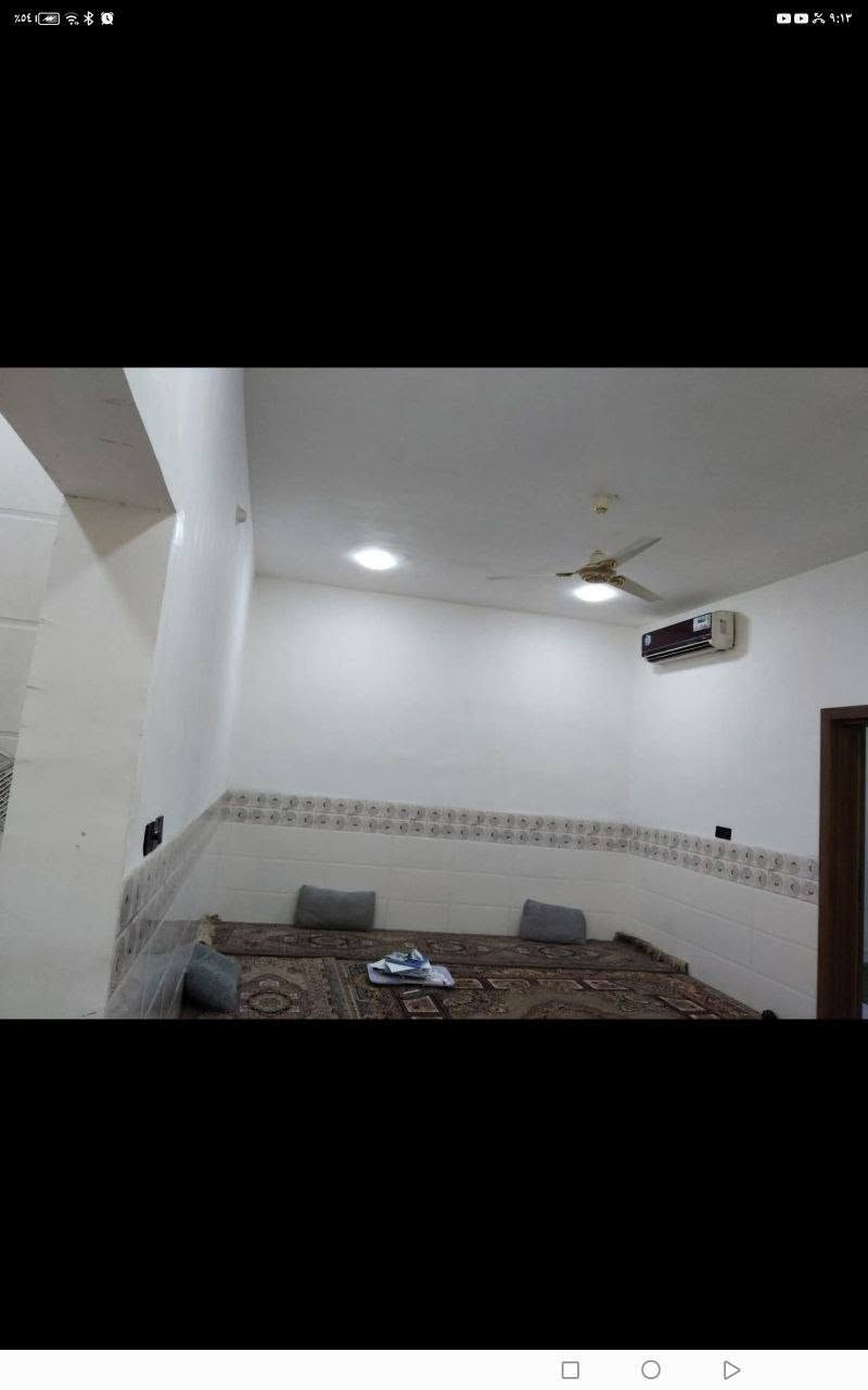 دار للبيع 
ـ الموقع الحله-زوير الغربي قرب اسواق مارينا 
المساحه ٢٠٠متر 
تفاصيل الدار
٣غرف نوم
هول 
صاله 
مطبخ 
صحيات خارجيات وداخليات
ممر 
كراج سياره+حديقه 

الاتصال على الرقم *********** واتساب
