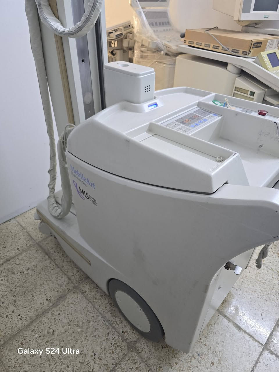 🔥 عرض مميز للأطباء والمراكز الطبية 🔥
متوفر حالياً 3 أجهزة أشعة متنقلة من شركة Shimadzu
بالإضافة إلى جهاز واحد من شركة GE Healthcare
📌 الحالة: ريفربشت (Refurbished)
📅 موديل: 2023
⚡ تجهيز: فوري / جاهز للعمل
💡 المواصفات العامة:
جودة تصوير عالية ودقة ممتازة
سهولة بالحركة والتنقل داخل الأقسام
مناسب للطوارئ، الردهات، والعناية المركزة
أنظمة أمان متطورة
كفاءة عالية واستهلاك منخفض للطاقة
🛠 الخدمات المتوفرة:
فحص وتجربة الجهاز قبل التسليم
تنصيب وتشغيل كامل
تدريب الكادر
دعم فني وصيانة مستمرة
توفير قطع غيار
📞 للحجز والاستفسار:
اتصل الآن واحجز جهازك قبل نفاذ الكمية
***********
