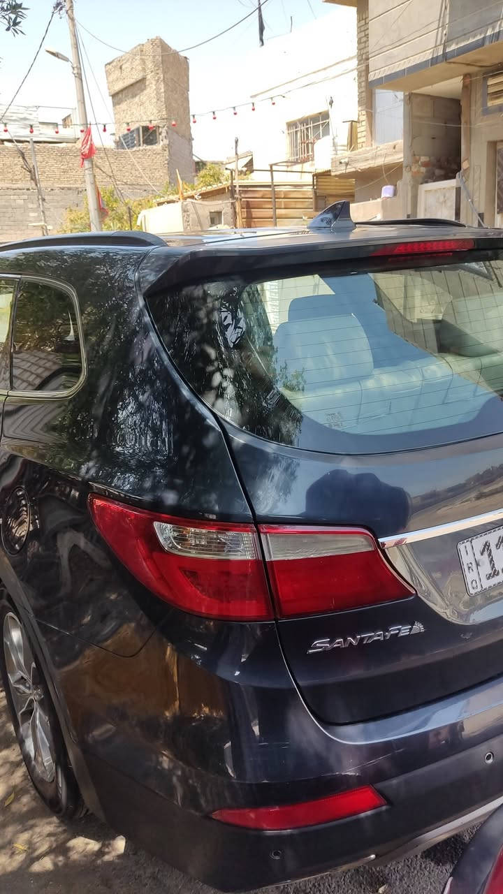 أعادت نشر بسبب الوعود تواعد ومتجي وتم تنزيل السعر 142سنتافي كراند 15سته سلندر 7راكب 
ثلاث قطع تبريد كشنات هيتر كشن السايق كهربائي مانع انزلاق تحكم ستيرن نضام صوعد ونزول منحدرات نضام ايكو صدر أمامي خلفي كله جديد سياره مابيه صبغ السونار مرفق مكاني بغداد الكرخ رقم الهاتف ***********
