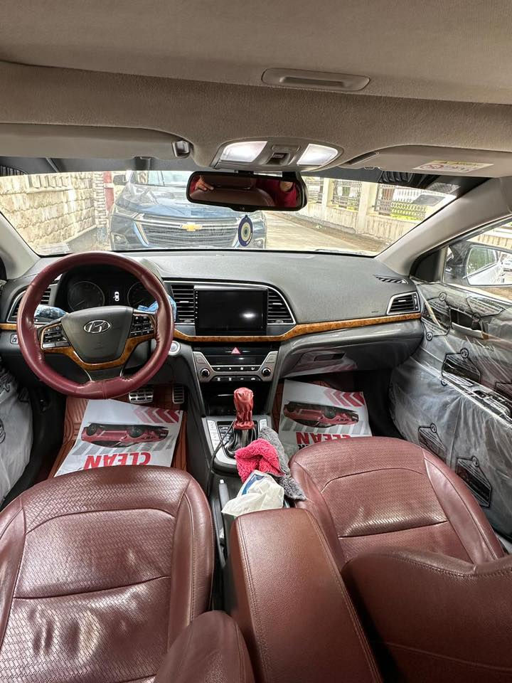 السلام عليكم
النتر وارد ايرني
موديل 2017
فول موصفات لمتدد 
كشنات جلد تدفه تبريد
سياره بيه فقط الدوسه صبغ فقط
سياره. ماتصرف عليه ربع
صدر امامي خلفي كامل
ماشيه133 الف
رقم بغداد تحويل ثاني يوم
السعر اتصل ع رقم 
***********
