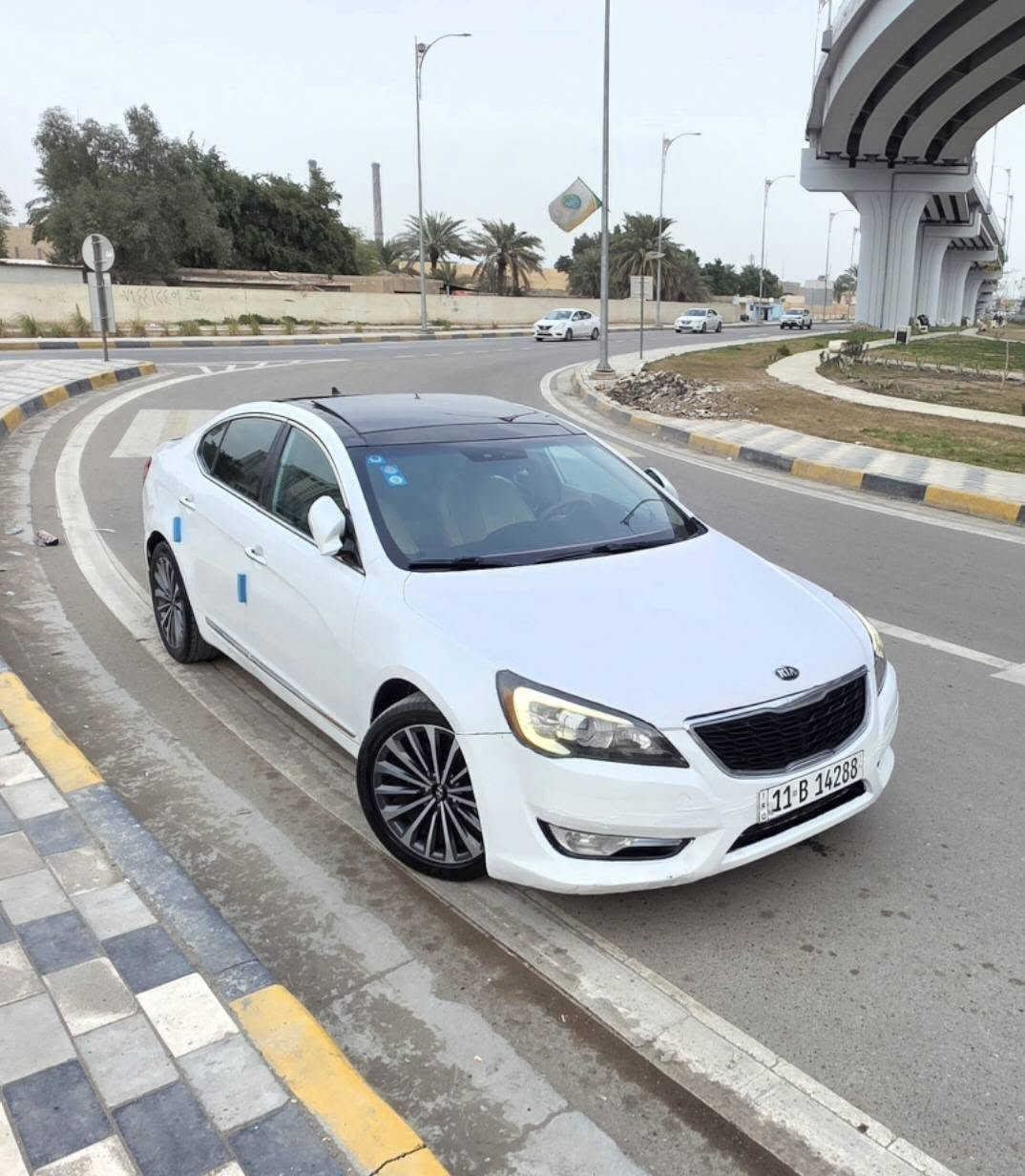 سلام عليكم
كادنزه ٢٠١١ خليجي رقم بغداد الجديد 
محرك ٦ سلندر ٣٥٠٠
سياره فول صبغ قطعتين ونص بدون دواخل 
مواصفات 
بانوراما كشنات جلد وكهرباء  داخل بيجي  تحكم ستيرن لايت لد بك لايت لد مري شفط اشاير بلمري حساس امامي خلفي  ويل كب كروم 
يدات نيكل 
عارضها ١٠٨ ومجال بسيط 
مكاني بغداد الدوره 
***********
