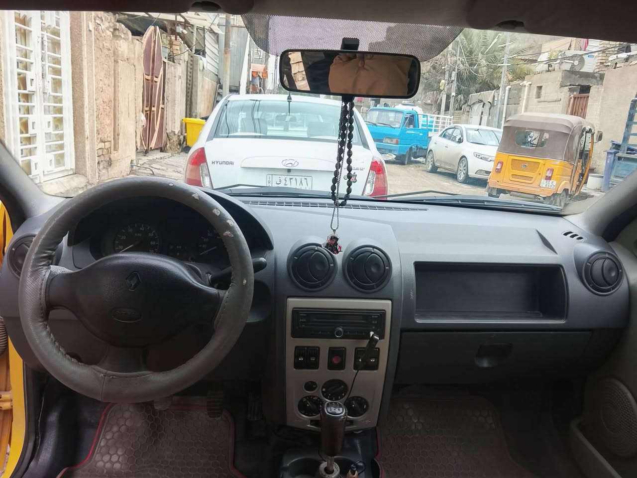 رينو لوكان موديل 2014 بسمي تكسي مصفره هيىه وغرامات مكينه كير فرنسي كامله كبل لشارع نقص بس راديتر تبريد وبيهه طخات خفيفه مبينه بالصور مكاني بغداد العبيدي السعر 40 استفسار ***********
