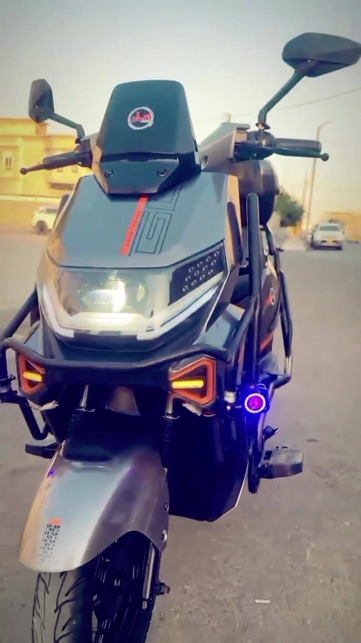 ماطور شحن للبيع شركة ياديه YADYA
مستخدم اقل من شهر

٦ بطاريات تايلج اصلي

ملف 2000 حقيقي

سرعه ٨٦ 

ماطور مابي جلخ

السعر 850 وبي مجال

للاستفسار عل خاص والرقم

*********** بي واتساب
