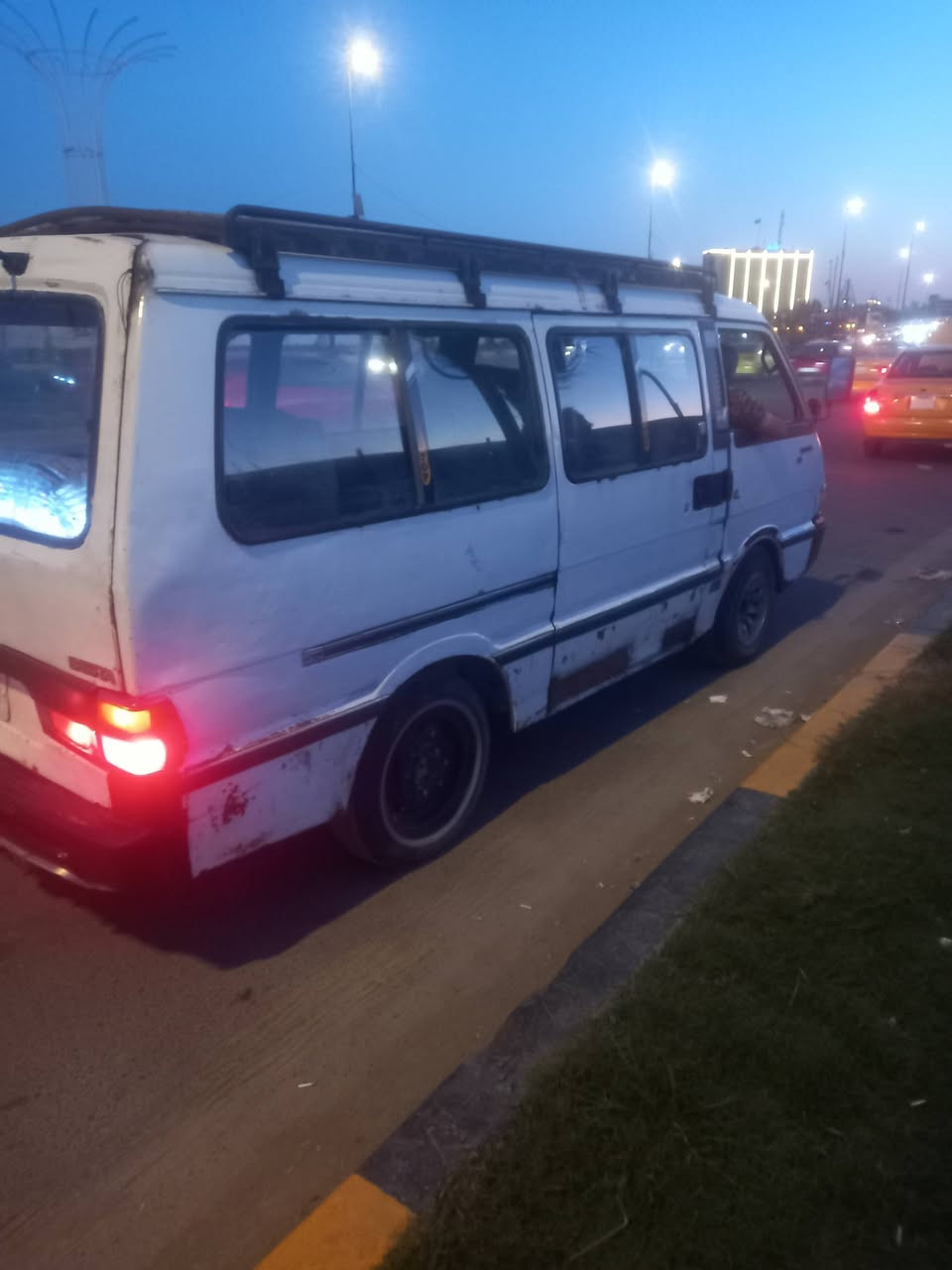 كيا بسته موديل ٩٥ كير محرك اكسل مكفول رقم بغداد مصفره مرور وهيئه السعر ٣٠ بيه مجال العنوان بغداد البياع اذا اكو مراوس بسياره صغيره صالون اراوس  الاتصال على الرقم ***********
