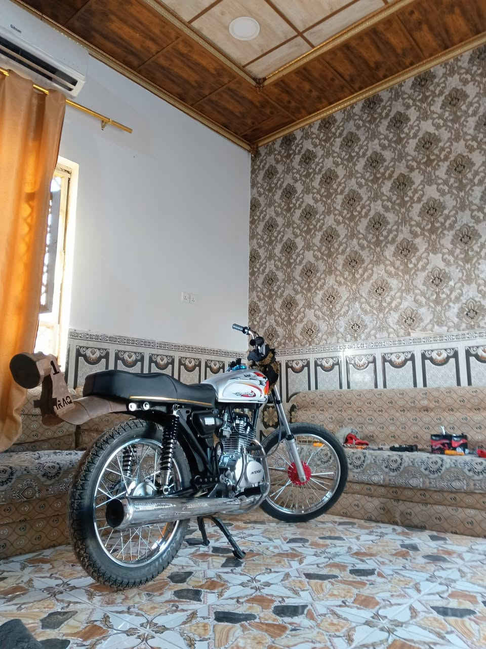 دراجه ايراني  ادوات كفاله عامه مكينه انتنس بستم ناصي  شدهه قبل يوم واحد دهن الشركه تعمير جديد مكاني البصره ابي الخصيب العوجه سعر  750 وبيهه مجال رقم الهاتف  وتساب  ***********
