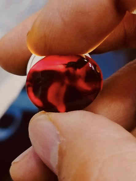 عقيق يماني كرزي الكرز قشرة سوداء مصور فرس وامرأة جالسة
للطلب ***********
