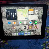 ايباد ابل ٩ • نظيف • بيه مجال