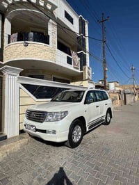 لاندكروز ستينيه 2011 كفاله عامه من الصبغ والبارد مواصفات الستينيه معرو...