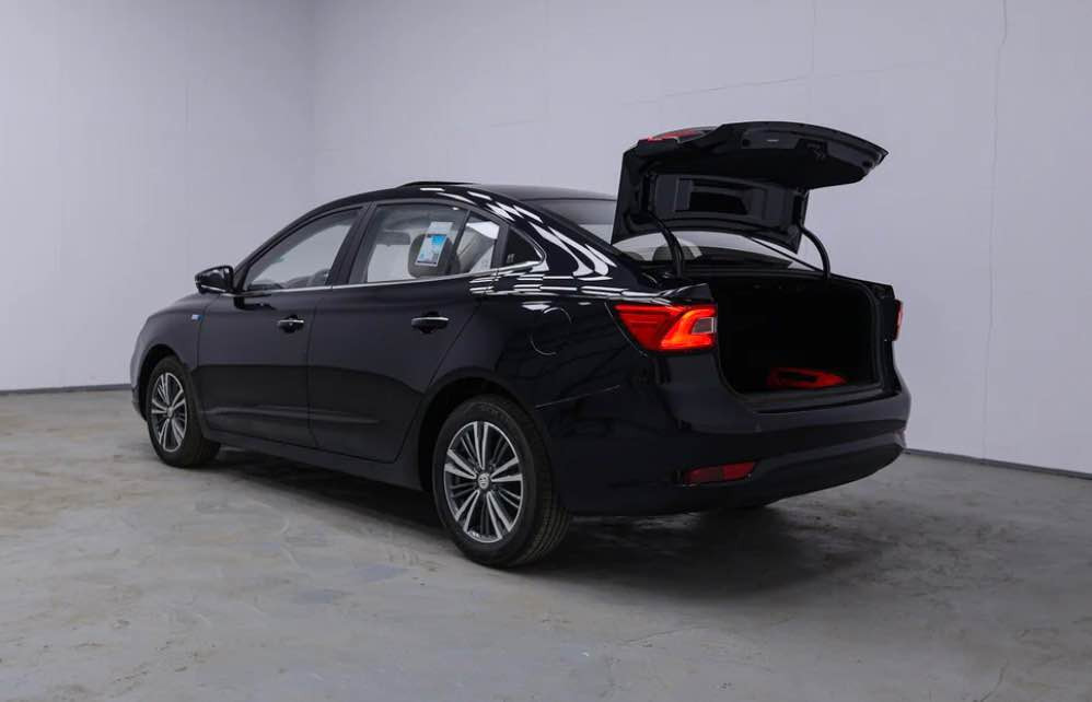 MG5 2023 LUXURY 
فول مواسەفات ٢٠٢٣ لۆکژەری 48000 رۆیشتیە سبوغ تەنك لێدان و سبوغ و تەعدیل و تەزرەی نیە نرخی 107 و مەجال *********** شوێن هەولێر أربيل, العراق
