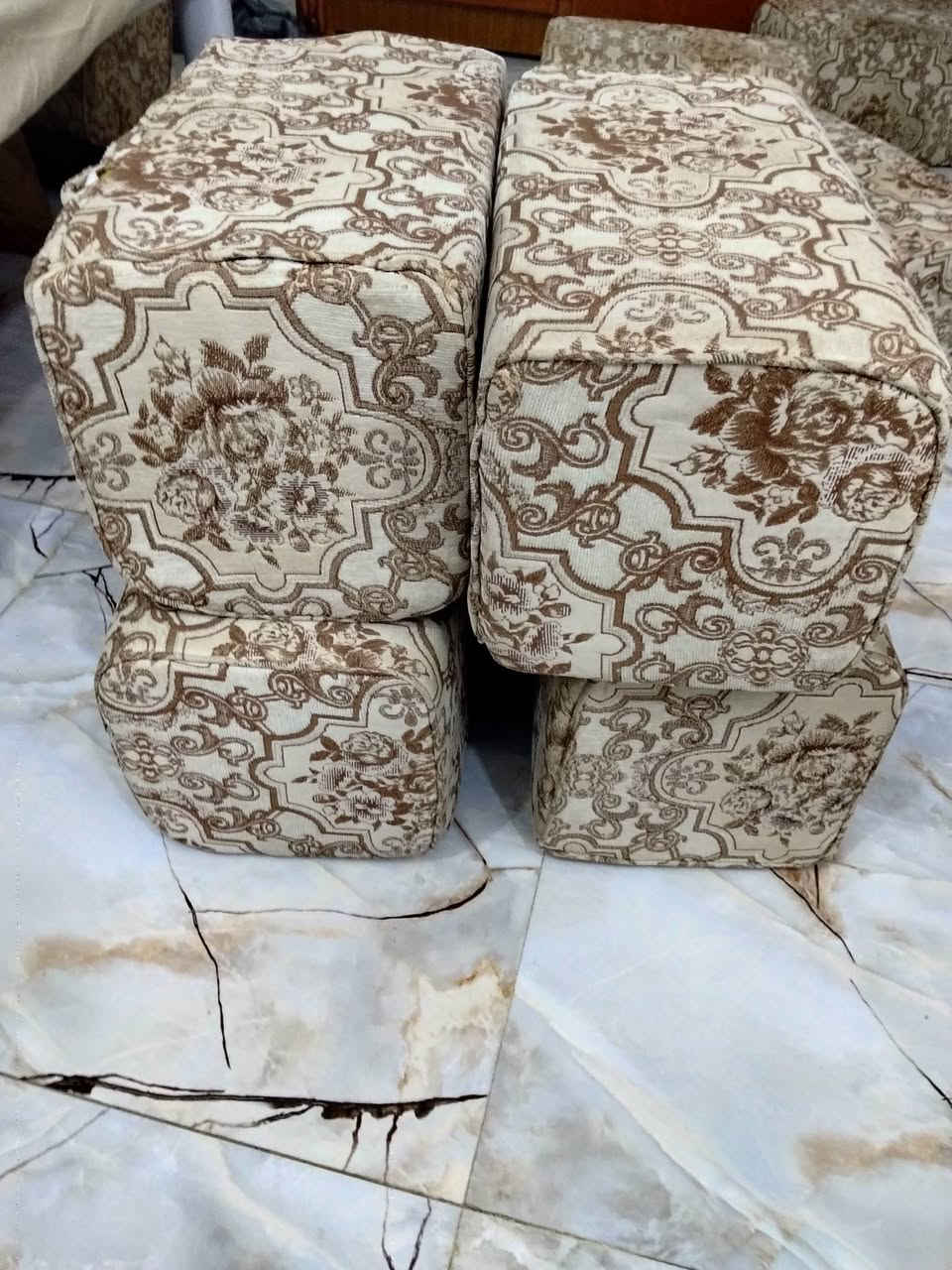 ديوان ارضي اخو جديد 450 وبيه مجال بسيط عنوان مدينه الصدر 400 دار
عدد تكيات 8 
دوشك 9
زاويه 2


**إذا كنت صاحب هذا الإعلان وتريد حذفه لأي سبب، رجاءا أرسل رسالة إلى الدعم الفني**