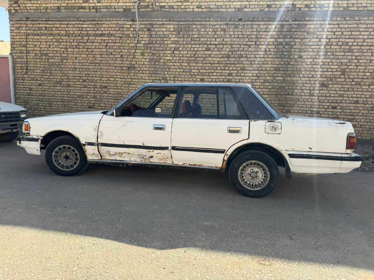 عندي سوبر مديل 87رقم قادسيه مكينة والكير مكفولا السعر 23وبيه مجال المكان الشطره ***********
