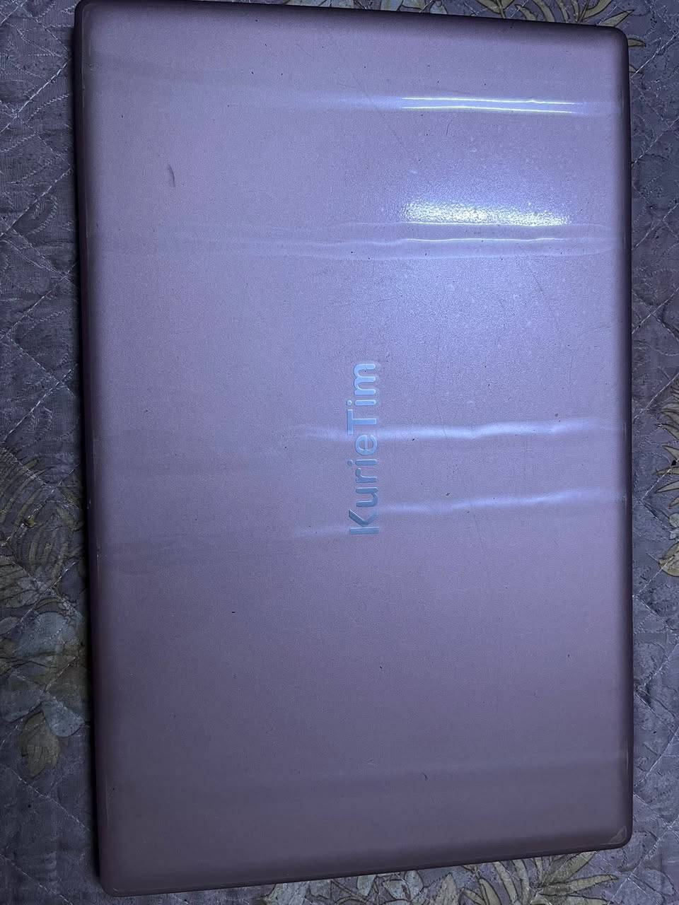 السلام عليكم 
لابتوب KurieTim للبيع 
المواصفات
CPU: Intel N95 بسرعة أساسية 1.70GHz ويصعد إلى 3.4GHz

Gpu: Intel UHD Graphics مدمج، ذاكرة مخصصة 128MB *يعتمد على الرامات 

Ram:32gb

Storage:1TB M.2
بطارية: 8000mah (ليثيوم بوليمر) تستمر 5-7 ساعات استخدام بسيط 

شاشة: 1920*1080 144hz
السعر 450 الف
* الجهاز مستخدم استخدام جداً بسيط اقوى شي صار بي انشاف بي فلم + شخط واحد مابي مخليله لزكه للكيبورد ولزكه الظهر والجوة مامشيولات بطاريته كارتونته وغراضه موجودات ويا


**إذا كنت صاحب هذا الإعلان وتريد حذفه لأي سبب، رجاءا أرسل رسالة إلى الدعم الفني**
