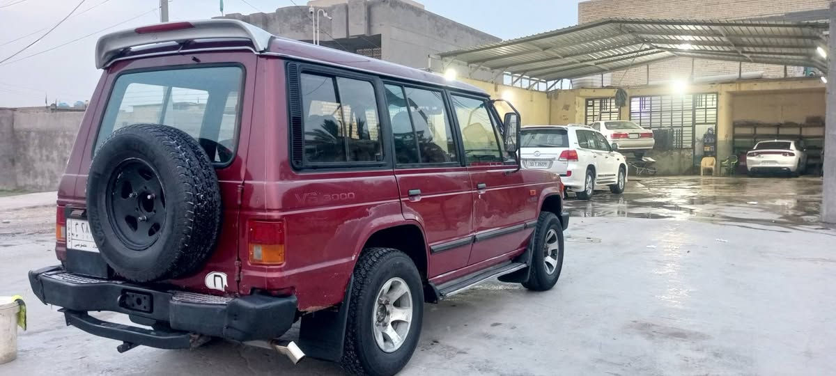 باجيرو موديل 93 مكينه بطه ثنين ونص رقم بغداد المدينة  صدره 75بل ميه سعر 43وبيه مجال مكانه بغداد المدينة  

‏‪***********‬‏
