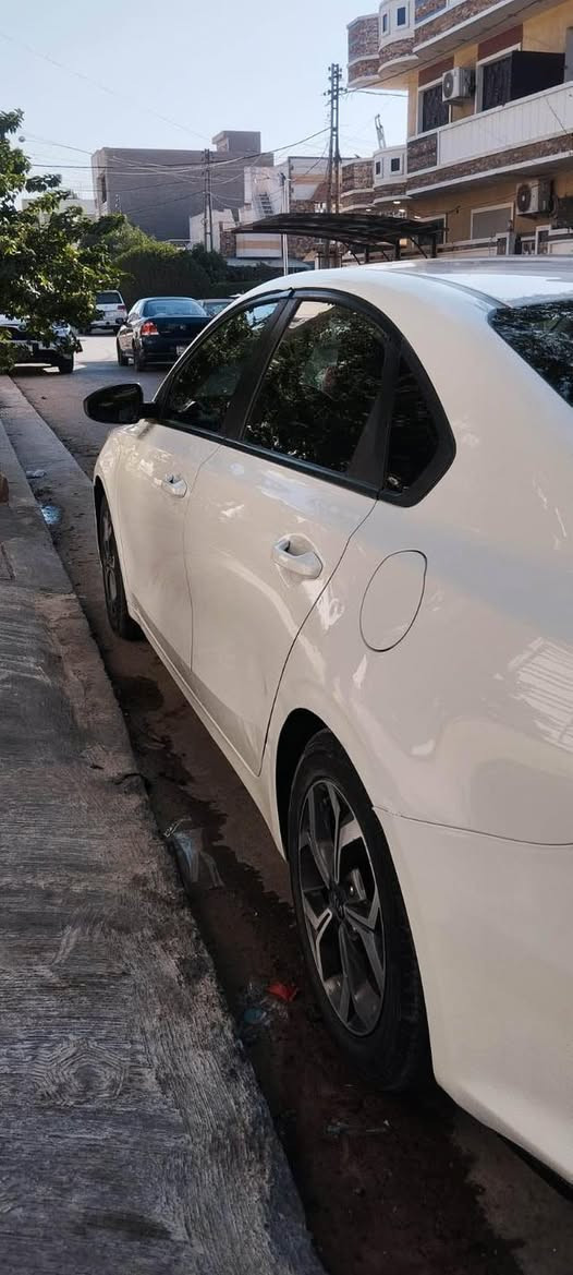 سلام عليكم

فورتي 2019 امريكي  نص فووول     حادث  بنيد مبدل اصلي والسونار مرفق بالمنشور  رقم اربيل  بسمي تحويل مباشر  
ماشية 60 الف ميل 
مكينه ٢٠٠٠ دوش
كير   AT
سياره صدر جديد تخم تاير جديد 

سياره نضيفه كلش وجاهزه 

مكاني بغداد  المنصور الداودي 

السعر 135  وبيه مجاال  

   ***********

متواجد فقط اتصال  او  واتساب
