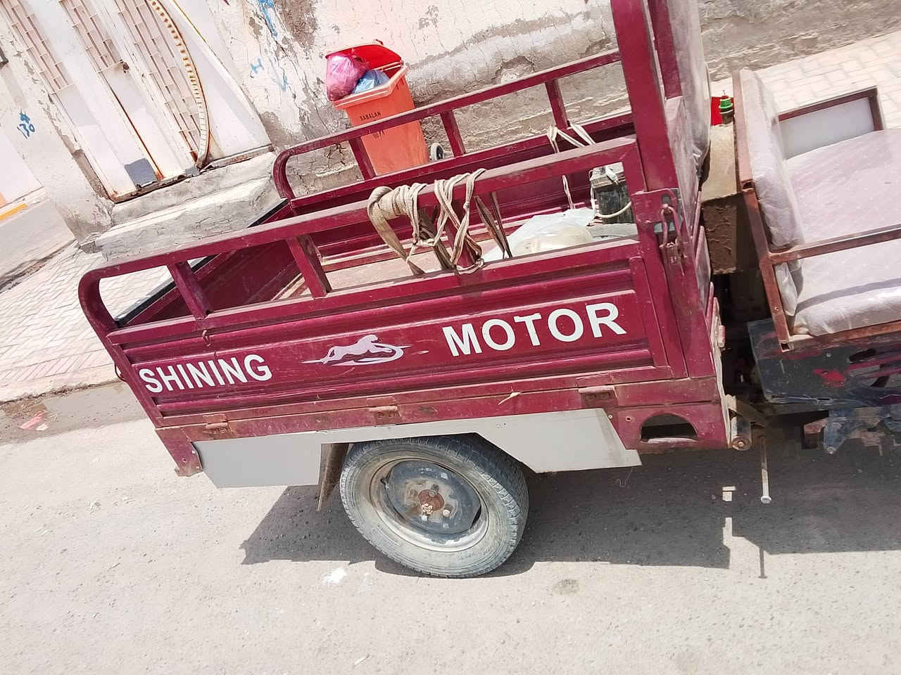 ستوته معوقين موديل 18نضيفه بيها دخان عوزها رنكات مكاني دوانيه ***********
