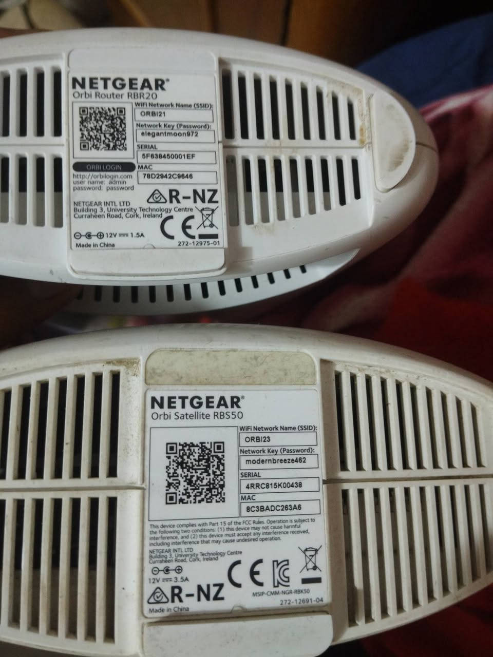 للبيع نظام واي فاي شبكي Orbi Mesh من شركة Netgear — حل قوي لتغطية البيت بالكامل بإشارة ثابتة وسريعة 🚀
المحتويات:
📦 القطعة الصغيرة (الأساسية): RBR20 – الراوتر الرئيسي

📡 القطعة الكبيرة (الثانوية): RBS50 – مقوّي

💰 السعر 50 الف 
متوفر توصيل لجميع المحافظات


**إذا كنت صاحب هذا الإعلان وتريد حذفه لأي سبب، رجاءا أرسل رسالة إلى الدعم الفني**