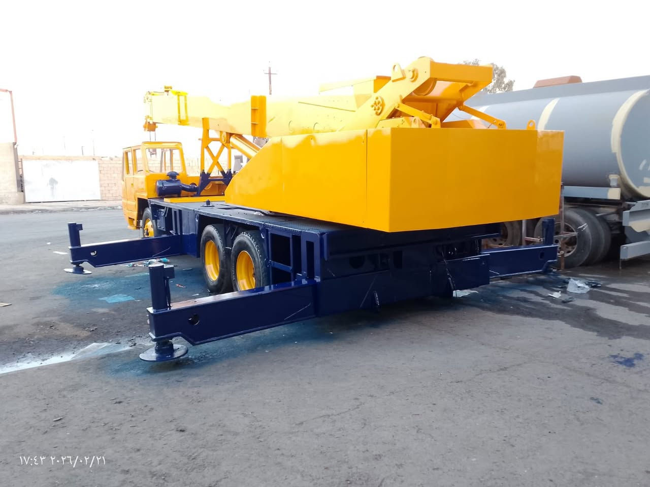 سلام عليكم كرين ٢٥ طن  طاكيو تلاثه سلايت معمر وجاهز كامل من كل نواحي مكان كرين تكريت السعر ٢٥٠ قفل رقم الهاتف ***********
