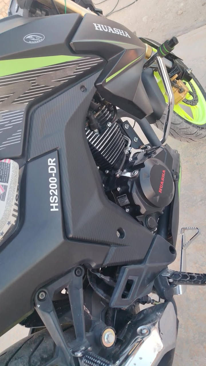 هايوشه.DRمحرم200. 6كير لماطور جديد نقص بس شاشه وشفقه وصينه عليهن وراح يصلن  سعر 1300 وبي مجال بسيط االمكان حديثه رقم صاحب دراجه ***********
