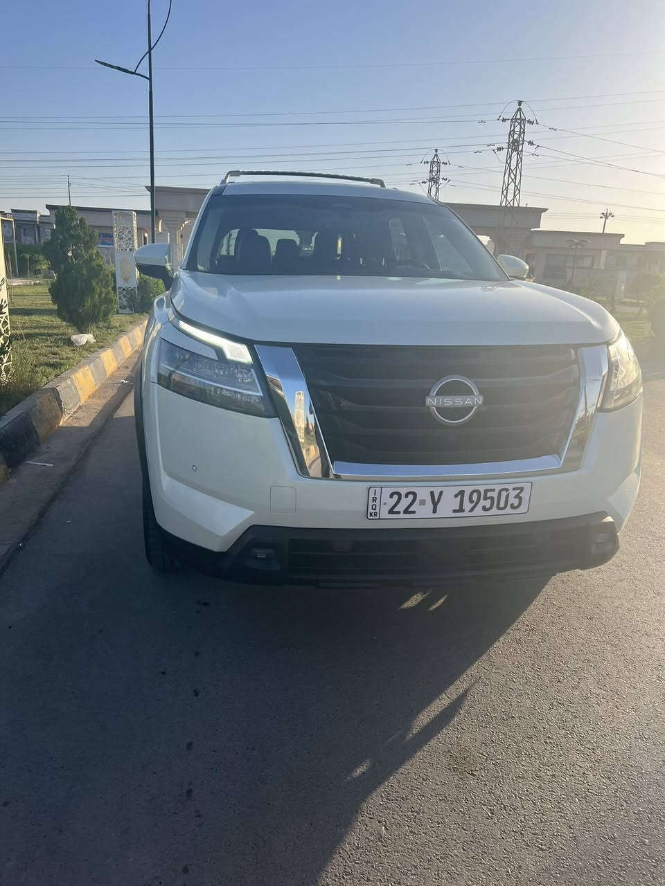 للبيع  : نيسان باثفايندر 

الفئه : PLATINUM بلاتينيوم 

الموديل : 2023

حجم المحرك : V6 3500  

اللون : ابيض

الممشى: 44 الف كيلو 

المواصفات :

بانوراما 
قياده ذاتيه
داتا شو 
كامرات 360 درجه
عدادات ديجيتال
تحكم وضعية الستيرنك كهرباء 
بردات خلفيه 
بصمة تشغيل
بصمات ابواب 
تشغيل عن بعد
تدفئة مقاعد اماميه
تبريد مقاعد اماميه
تدفئة مقاعد خلفيه

هيتر ستيرن 
مقاعد جلد
رادار امامي و خلفي و جانبي 
تحديد مسار 
حساسات اماميه
حساسات خلفيه
صندوك كهرباء 
7 وضعيات قياده
Auto stop engine
تترقم فقط شمالي
مكان السيارة تكريت 
الضرر ؛ جاملغ وبنيد بدون دواخل ايرباك ستيرن طاك ومبدل بلاد فقط 
*********** 
السعر 270 وبيها مجال
