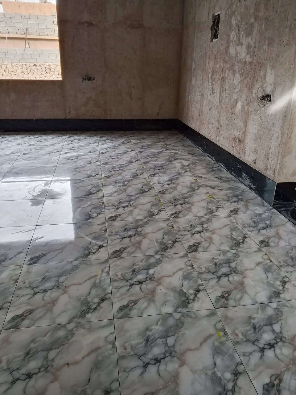 السلام عليكم خلفه سيراميك ارضي وجدار مرمر كرانيت كاشي اتغان في العمل التزام ليزر تصفير ارضيه جدار شغل هندسي دقه في العمل متفرقين حالياً من يود العمل للاتصال بنا او مراسلت الصفحه *********** بي واتساب بيجي حجاج وضواحيها
