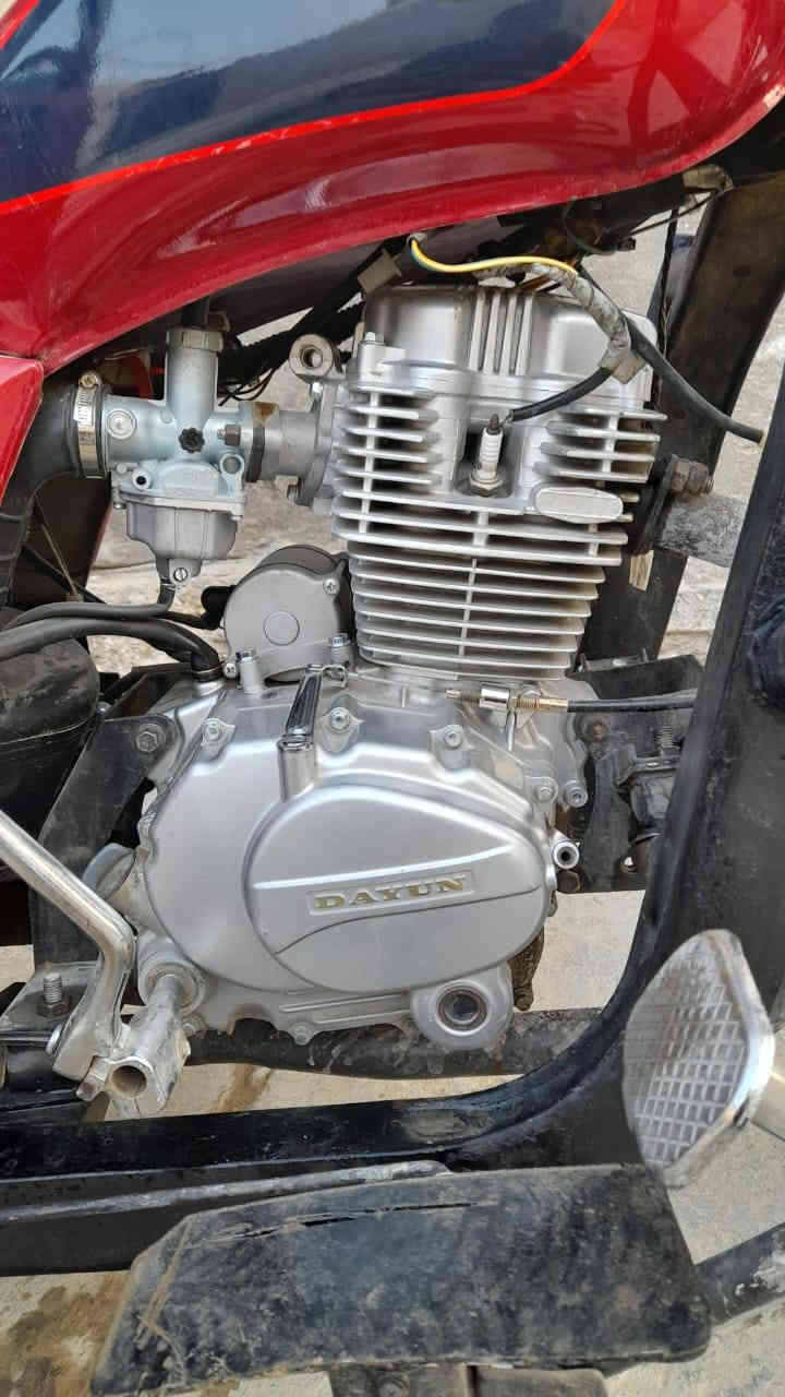 سلام عليكم ستوته للبيع
مديل 2010 
تعمير جديد محرك جديد كلشي بيهاا جديد 
سعرهاا مليون 700 
المكان سوك الشيوخ 
اتصال ***********
مو شراي لاتراسني 🤗
