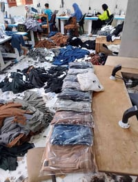 ملابس مصنع • تيشرت رجالي • داخلي ولانجري