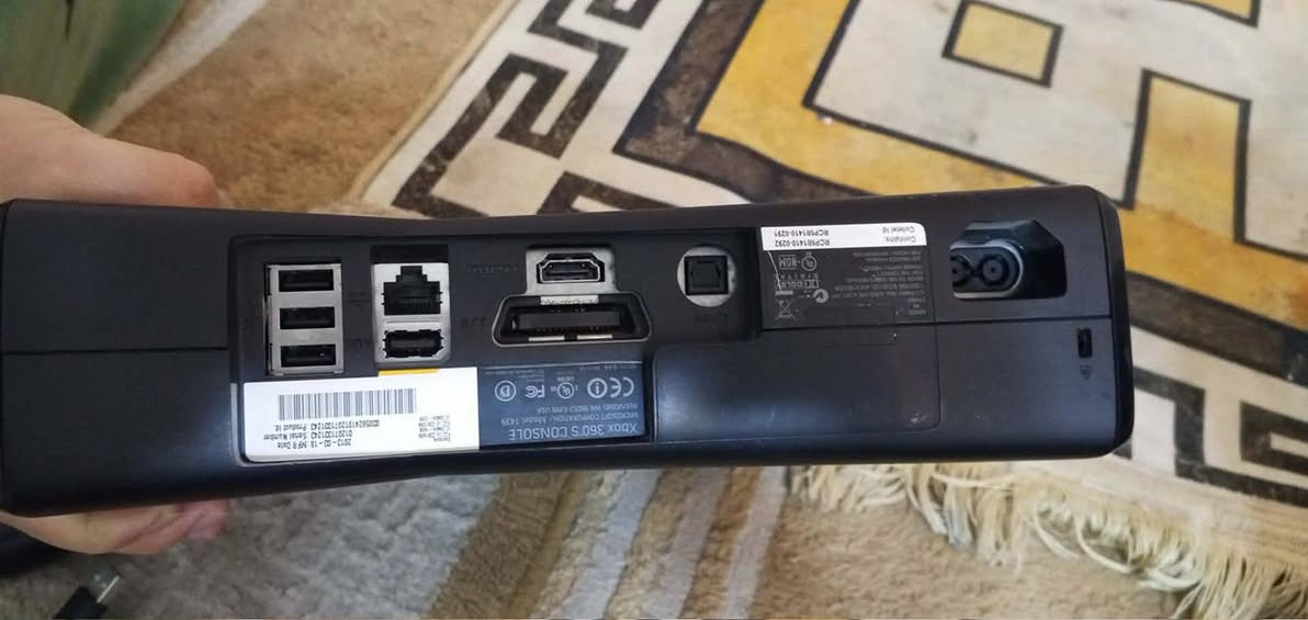 للبيع إكس بوكس يده وحده بصمه 
سلم مو العادي جديد تشغيل مره 1شراي خاص 👍


**إذا كنت صاحب هذا الإعلان وتريد حذفه لأي سبب، رجاءا أرسل رسالة إلى الدعم الفني**