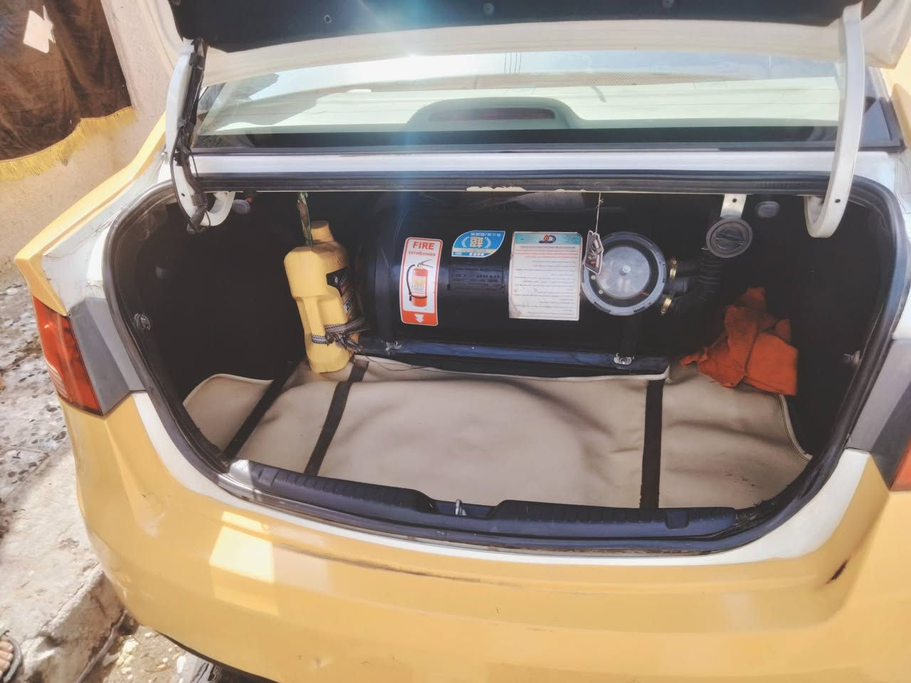 ا
سلام عليكم فورتي 2012امريكي محرك 2000

90 رقمي ***********
