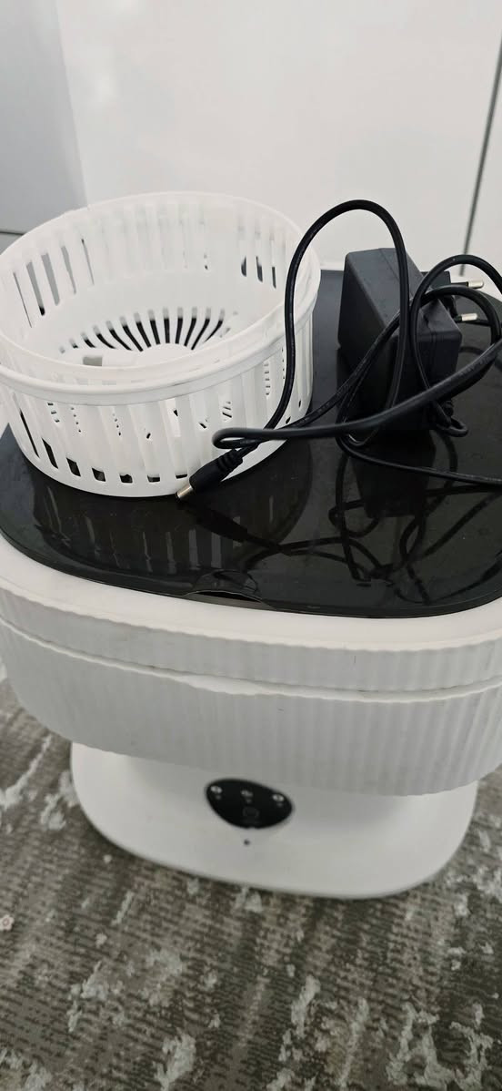 غسالة صغيرة كهربائية يوصلها الكهربا لكن الزر يحتاج تصليح 
السعر ١٠ 
توصيل أربيل ٣ آلاف 
 محافظات ٥ آلاف


**إذا كنت صاحب هذا الإعلان وتريد حذفه لأي سبب، رجاءا أرسل رسالة إلى الدعم الفني**