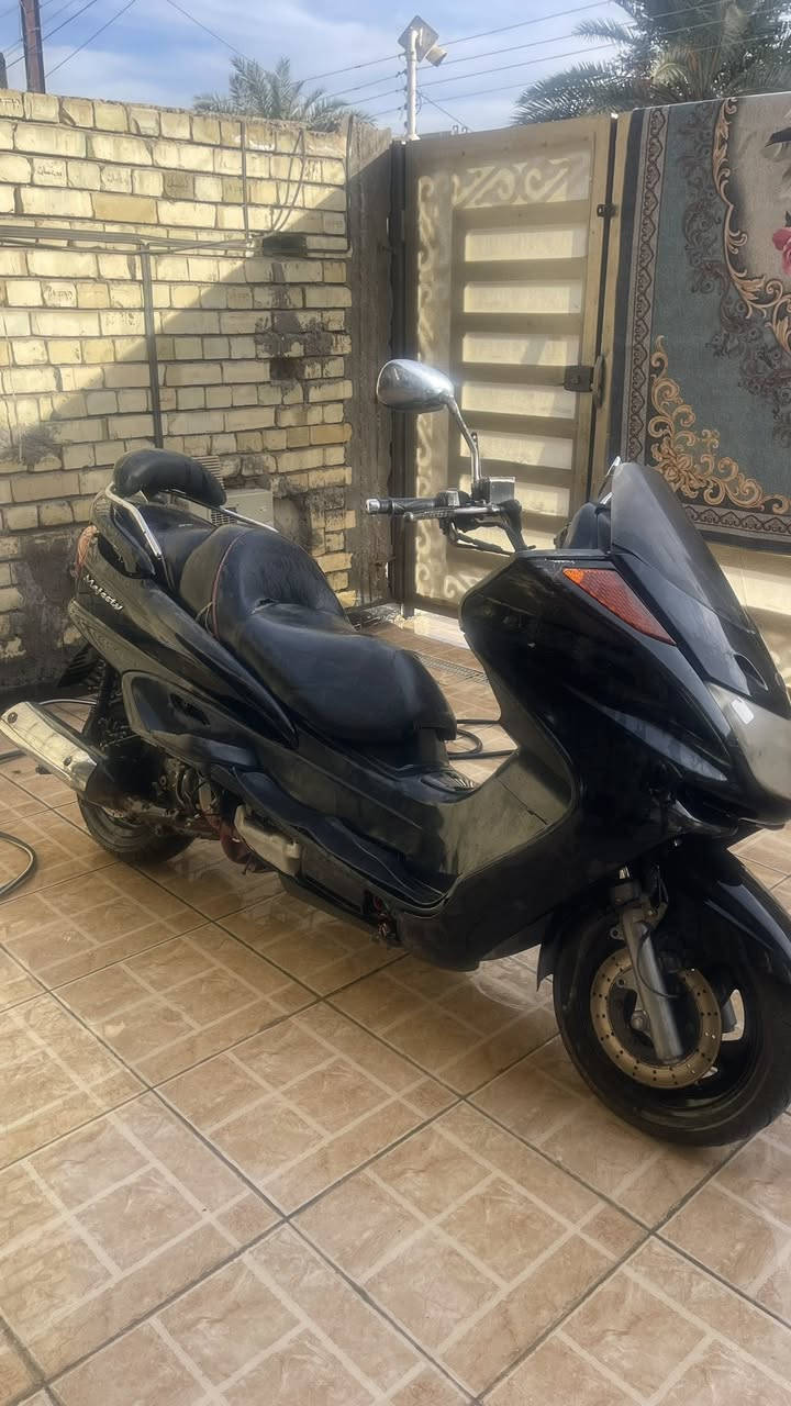 سلام عليكم شباب ماجستة دبل روم جاي امشي وطفت وحده ابيعه كوم حديد مكاني محمودية قرب مدرسة. الرباط رقمي ***********
