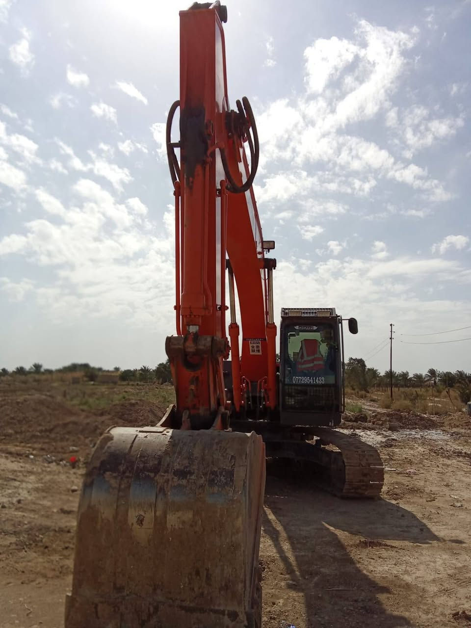 السلام عليك حفار للبيع 2014 البصره قضاء قرنه ***********
