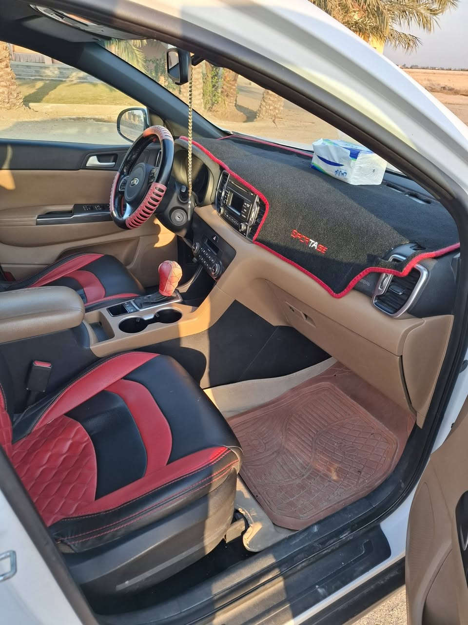 سبورتج كيا للبيع موديل 2019
ارقام بغداد
نص فول
السعر 186 وبيه مجال
***********
