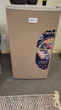 ثلاجة • للبيع