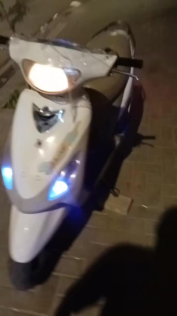 ماكس قجمه نضيفه كلش مفتوحه مره وحده بدلت زنجيل تجي وتشوف دراجه احله من تصوير ناعمه وكلشي شغال سلف هندر مكاني بصره ياسين خريبط 0773 837 2170
