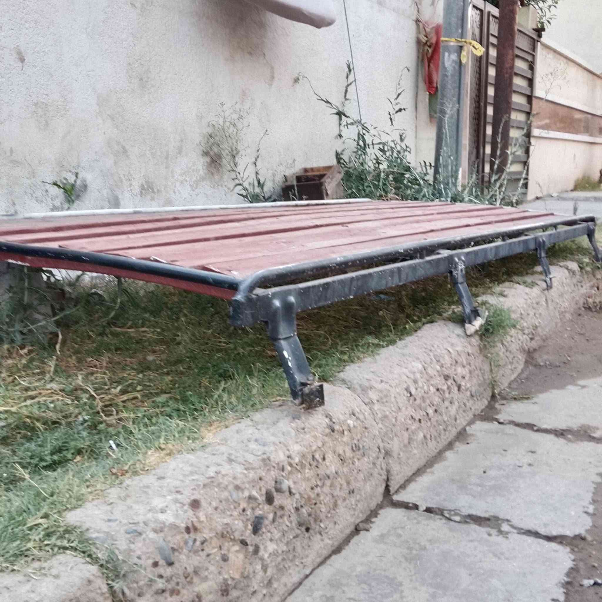 السلام عليكم سيبايه فتون للبيع مكاني حي جهاد سعره 75
***********

