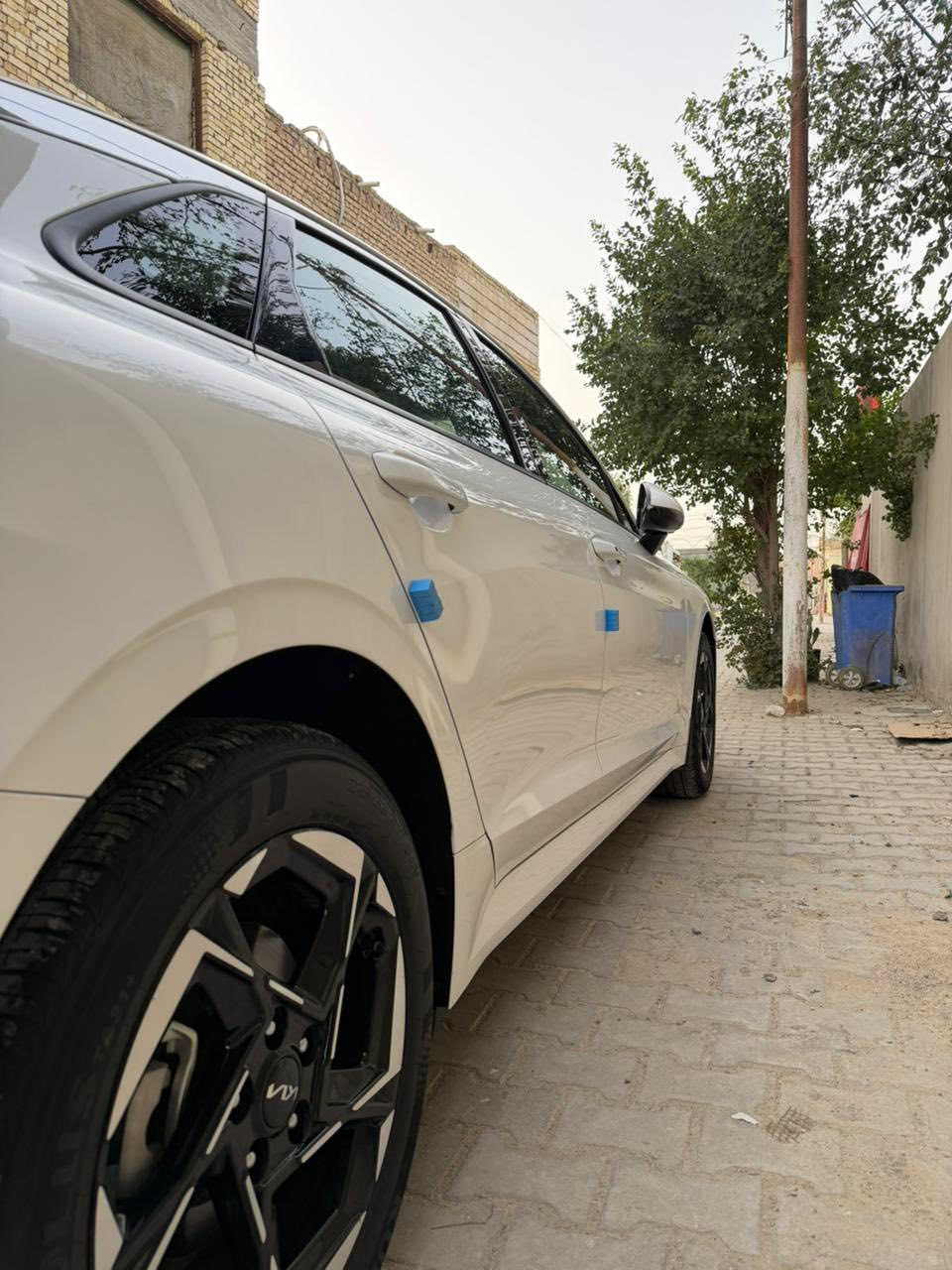 سلام عليكم
كيا K5  خليجي  موديل 2024 مكفوله كفاله عامه  من تبديل و صبغ و البارد وتكحيل سياره زيرو
 ماشيه 10 الف بعده بلايلون الشركه
  السعر 215  
بصمه عدد 2 
تشغيل عن بعد 
حساس امامي او خلفي 
كامرا دوارة
شاشه جبيره 
صندوك ذكي 
بكلايت لد  
كشن كهرباء
مكان السياره السماوة
***********
