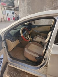 اكسنت مكاني • ٢٠١٤ • النجف