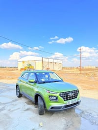 2023 HYUNDAI VENUE سعة المحرك:-  1.6 بانزين   المسافة المقطوعه : -   2...