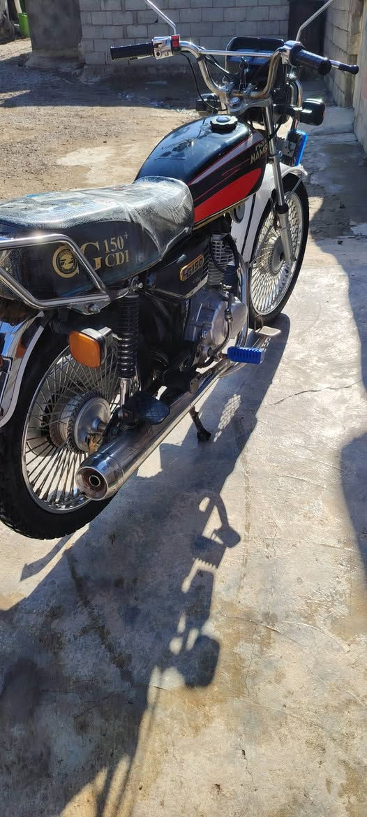 ماطور للبيع نامي ابرو موديل ٢٢ لوك محرك ما مفتوح بس امبدل ولفات السعر ٤٧٥ رقم ***********
