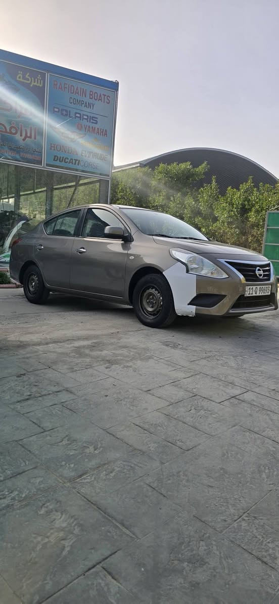 السلام عليكم نيسان سني هندي موديل 2020 مكفوله عده رصعات موظحه بل سونار ماشيه 90 رقم بغداد باسمي مدوشمه كاعيه وكشنات كير مكينه مكفولات عارظه 118 بيه مجال اتصل وتدلل ***********
