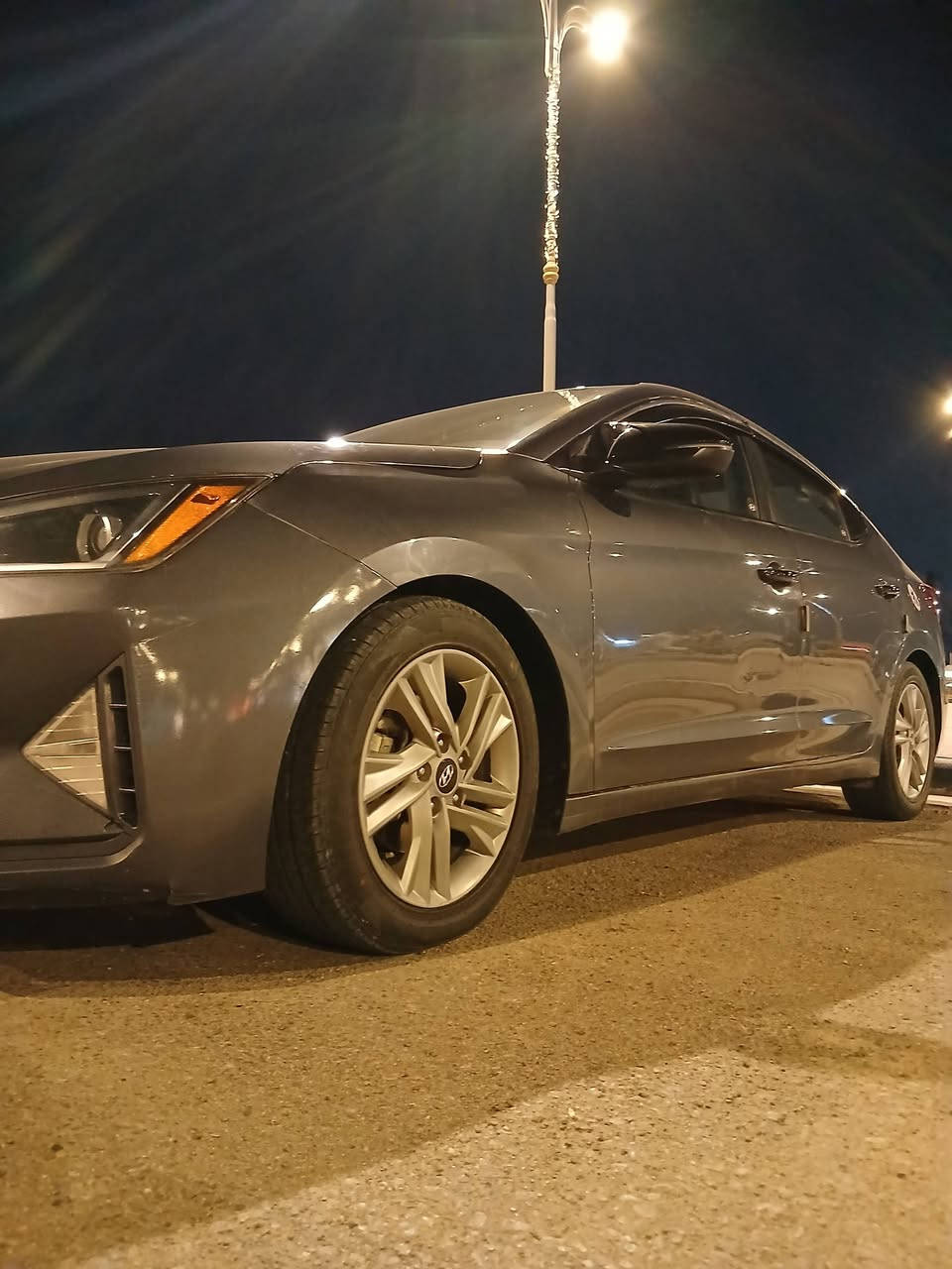 السلام عليكم
النترا موديل ٢٠ رقم بغداد ب اسمي سيارة ماشيه ١٢٧ الف كيلو متر مو ميل محرك ٢٠٠٠ دوش كير At للبيع السعر ١٣٨ او مراوس ب اقل حسب القناعة


**إذا كنت صاحب هذا الإعلان وتريد حذفه لأي سبب، رجاءا أرسل رسالة إلى الدعم الفني**